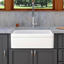Form and function are very important when choosing a new replacement sink for a kitchen remodel, and the farmhouse sink possesses both of those qualities. 30 Kenner Fireclay Smooth Apron Single Bowl Farmhouse Sink With Top L Magnus Home Products