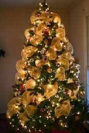 How To Decorate Your Christmas Tree With Bows Ribbon Mesh Christmas Tree Ribbon On Christmas Tree Cool Christmas Trees