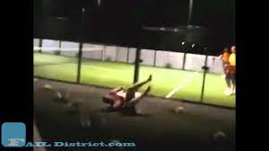 Sep 21, 2012 · i am a 25 year old female and i have just recently experienced this. Streaking Fail Youtube