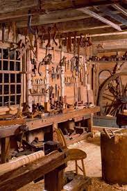 Bafra'da ağaç işlemeciliği işiyle uğraşan 86 yaşındaki dede, ilerleyen yaşına rağmen baba mesleğini yaşatmaya çalışıyor. Practical Woodworking Tools You Might Buy For Weekend Projects Woodworkign Tools Antique Woodworking Tools Woodworking Tools Workshop Used Woodworking Tools