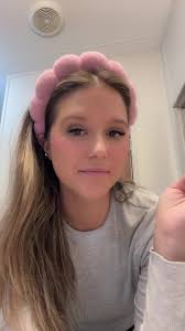 plz plz plz help a girl out if you know how I can get into my account 😭😭  original account is @Ashlyn Shuffler. love you all bye 🥲 #fy #fyp #helpme  #tiktok