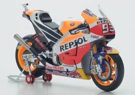 New Diecast Spark Models 2017 Motogp Honda Rc213v And Yamaha M1 Spark Models Honda Motogp