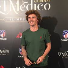 L'atletico de madrid est un grand club du football espagnol. Epingle Par Tyra Sur Antoine Griezmann Antoine Griezmann Atletico Madrid Griezmann