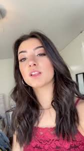 Viimeisimmät twiitit käyttäjältä charli d'amelio (@charlidamelio). Charli D Amelio Charlidamelio Has Created A Short Video On Tiktok With Music Falling In 2021 Girl Celebrities The Most Beautiful Girl Famous Girls
