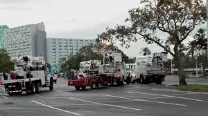 Trump declara emergencia nacional y prohíbe importar componentes para la red eléctrica