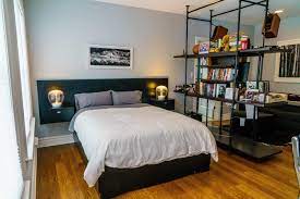 Despite the fact that having small room feels like it is not a trouble, yet it is. 10 Minimalist Bedroom Examples For Men Manored