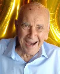 Daniel Frommer's Instagram, Twitter & Facebook