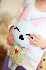 Jetzt schnittmuster für mundschutz gratis downloaden und masken selbst nähen auch für anfänger geeignet stoff online bestellen. Hase Hanna Free Pattern Titatoni