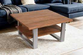 Couchtisch Baumkante massiv Mangoholz honigfarben 90x90 cm silber PATRICK