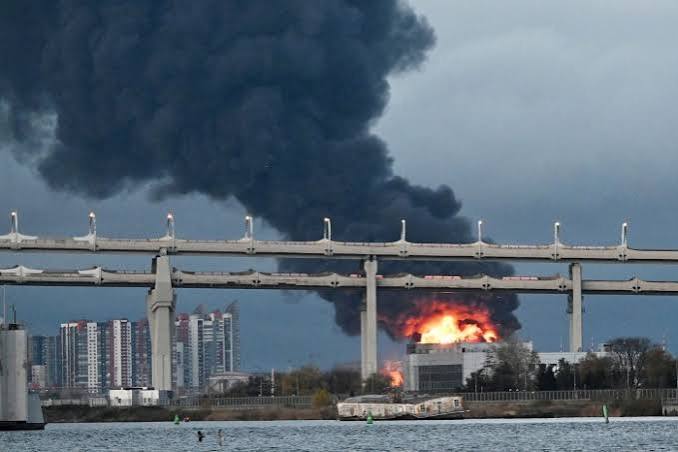 Exclusive | Ukraine Pauses Strikes on Russian Refineries After Pressure From U.S. - WSJ