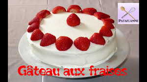 La Recette Du Gateau A La Creme Chantilly Et Aux Fraises Youtube