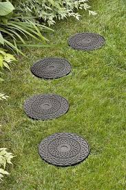 Decorative Round Stepping Stones Recycled Rubber Gardeners Com In 2020 Garden Stepping Stones Garden Pavers Rubber Stepping Stones