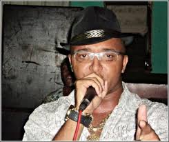 Mc roba cena e mc pocahontas no programa esquenta. Musica Mc Roba Cena Kboing Musicas Para Voce Ouvir