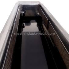 Pemanggang daging tanpa asap ini bisa dipakai untuk memanggang sate, manggang daging untuk jadi steik, manggang ikan, manggang ayam, mebakar roti, memanggang sosis dan lain sebagainya. Pemanggang Ayam Sosis Ikan Dan Sate