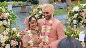 Download all photos and use them even for commercial projects. Neha Kakkar And Rohanpreet Tie Knot As Per Sikh Wedding Ceremony Cinema Cine News Kerala Kaumudi Online
