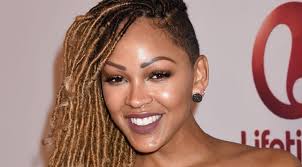Serena williams, the unbeatable and unstoppable racket queen, kelly rowland the beautiful coach from the x factor with her incredible slim build, tyra banks and ciara are some of the most stunning black beauties in the world. 55 Beautiful Black Female Celebrities We All Love That Sister