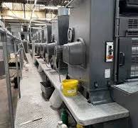 A máquina OFFSET Heidelberg Speedmaster é uma impressora offset de alta  velocidade desenvolvida pela Heidelberger Druckmaschinen AG, uma das  principais fabricantes de equipamentos de impressão do ...