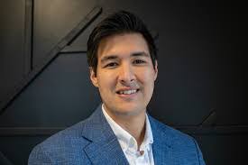 Alex Meeker's Instagram, Twitter & Facebook