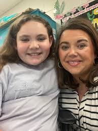 Abraham Saunders's Instagram, Twitter & Facebook