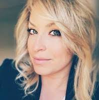 Deborah Noriega's Instagram, Twitter & Facebook