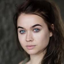 Watch Call the Midwife