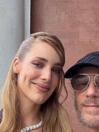 Repost @aurorabavar0 ・・・ My makeup