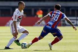 Saiba onde assistir e acompanhe minuto a minuto do jogo são paulo x bahia o ao vivo pelo campeonato brasileiro da série a 2021 no dia 10 de julho de 2021. Campeonato Brasileiro Sao Paulo E Bahia Ficam Apenas No Empate