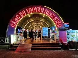 Một anh chồng vì em đi công cán đảo côn lôn rộng bát ngát, bồn chồn nhớ anh mặc dù lòng tự nhủ rằng. Buá»•i Tá»'i á»Ÿ Cáº§n ThÆ¡ Co Gi Hay Kinh Nghiá»‡m Äƒn ChÆ¡i Mua Sáº¯m Kham Pha Dattour Vn