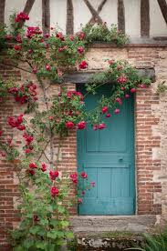 Pin Von Trudy Auf Down The Lane To Willow End Country Life Stories Blaue Turen Franzosisches Landhaus Cottage Garten Design