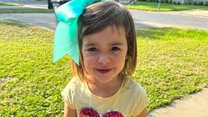 Emily Sandidge's Instagram, Twitter & Facebook