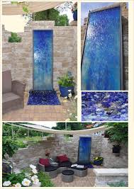 Der sichtschutz glas setzt klare grenzen, ohne ausgrenzend zu wirken niemand fühlt sich auf der eigenen terrasse gerne beobachtet. Glas Im Garten Brunnen Wasserlauf Und Sichtschutz Aus Der Glas Fusing Manufaktur Elgin Design In Oberrieden Bei Altdorf