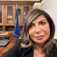 Donne in prigione, la giornalista Carollo: «La violenza genera violenza»