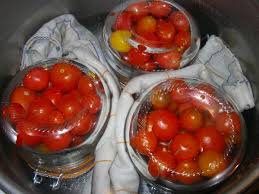 Conserves De Tomates Cerises En 2020 Conserves De Tomates Trucs Et Astuces Cuisine Tomates Cerises