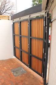 Instalacion Mantenimiento Reparacion De Puertas Portones Gates Door En Lima 982114171 House Gate Design Door Gate Design Garage Design