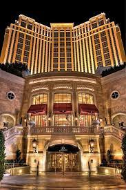 The Palazzo Las Vegas Call Book Your Vacation Deal Now Stay Play Save With Our Vegas Getaways Package Las Vegas Hotels Las Vegas Vacation Las Vegas Trip