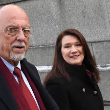 Hans Dahlgren kliver fram ur Stefan Löfvens skugga