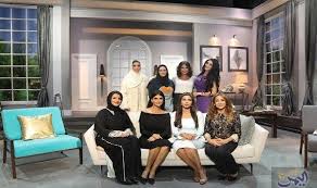 كلام نواعم يناقش قضايا المرأة العربية بحل ة جديدة Talk Show Scenes Shows