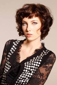 La preuve avec les défilés qui font la part belle à la coupe courte. Coupe De Cheveux Femme 2019 La Coupe Avec Frange Devient Tres Tendance Cette Annee