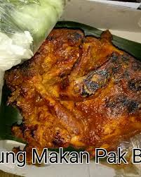 Lihat juga resep ayam goreng lalapan enak lainnya. Ayam Lodho Dan Ayam Warung Makan Lesehan Pak Banjir Facebook