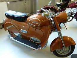Achilles Ami Sport Baujahr 1954 Motor Mit 175ccm Und 9 5ps Vmax 90km H Die Vollverkleidete Masch Autos Motor Oldtimer Motorrad