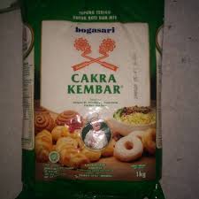 Jika anda ingin membuat roti yang lembut, pilihlah tepung cakra kembar dapat anda andalkan untuk membuat roti yang lembut dan mi yang kenyal. Tepung Terigu Cakra Kembar Premium 1kg Shopee Indonesia