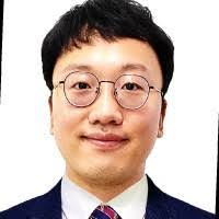 Byung Yun's Instagram, Twitter & Facebook