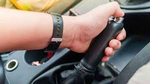 Maybe you would like to learn more about one of these? Tips Setel Rem Tangan Mobil Anda Cukup Pakai Obeng Kecil Semua Masalah Kelar Tribun Batam