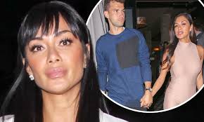 Nicole scherzinger is an american singer, dancer, actress and television personality. Nicole Scherzinger Debuts Bangs After Confirming She S Split From Tennis Player Beau Grigor Dimitrov Daily Mail Online
