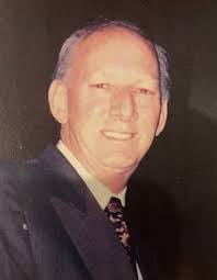 Karen Laberge's Instagram, Twitter & Facebook