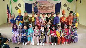 Majlis penutup bulan kemerdekaan pertandingan pakaian beragam. Pertandingan Pakaian Beragam Sekolah Kebangsaan Penghulu Ahmad