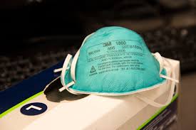 It has no metal nosepieces or staples, but it has an adjustable cloth head strap. Can You Pass Out From Wearing A Mask For Too Long Nj Com