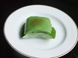 Berikut teks deskripsi bahasa jawa tentang makanan tradisional klepon dalam 2 paragraf sehingga lebih singkat dan padat. Kue Bugis Wikipedia