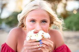 Ginger Ayers's Instagram, Twitter & Facebook