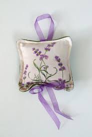 Parfum De Lavande Sachet 6 X 6 A Accrocher Sur Une Porte Etsy Lavender Bags Lavender Sachets Lavender Crafts